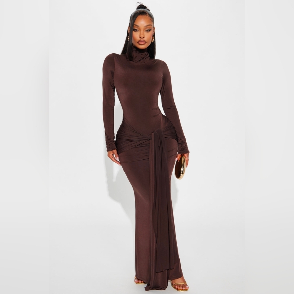 Elegant Brown Long Sleeve Maxi Dress